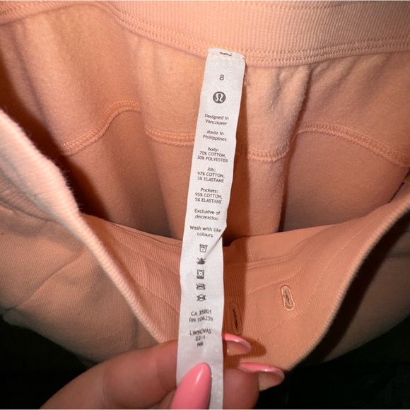 Lululemon Scuba Joggers - Picture 3 of 5